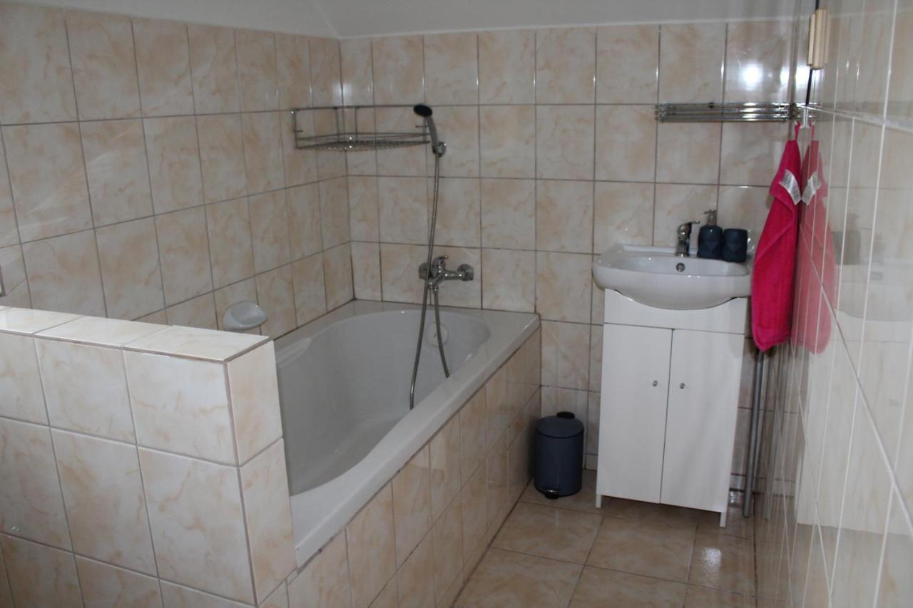 Apartman Rapotin, Jesenicka 296, 3Km Od Termalniho Parku Velke Losiny Rapotín Exterior foto