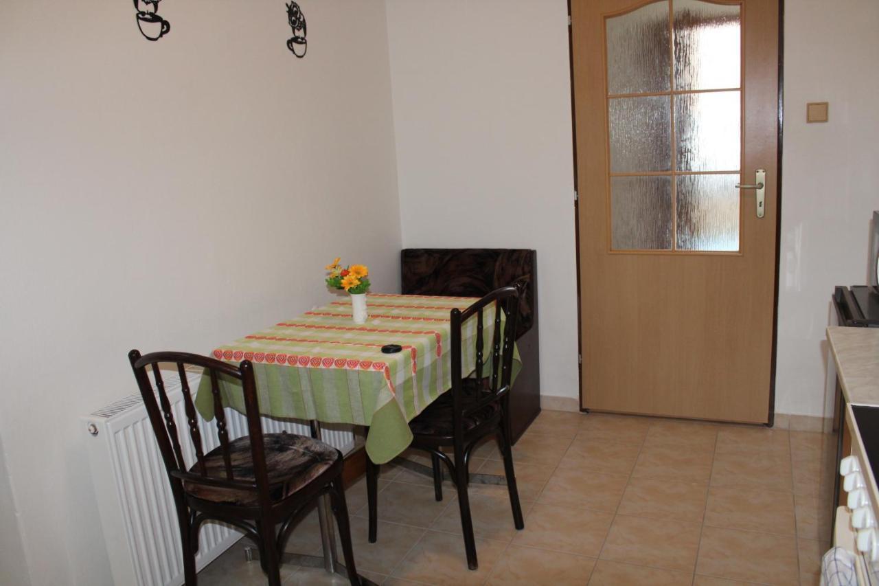 Apartman Rapotin, Jesenicka 296, 3Km Od Termalniho Parku Velke Losiny Rapotín Exterior foto
